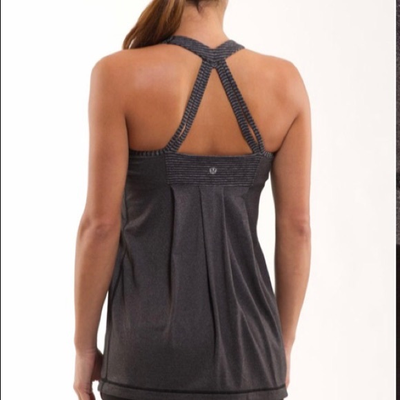 EUC Lululemon Power Technique tank size 6 - Picture 9 of 15